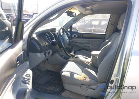 2007 Toyota Tacoma Prerunner V6 z USA, uszkodzony, nr VIN 5TEKU72N17Z330920